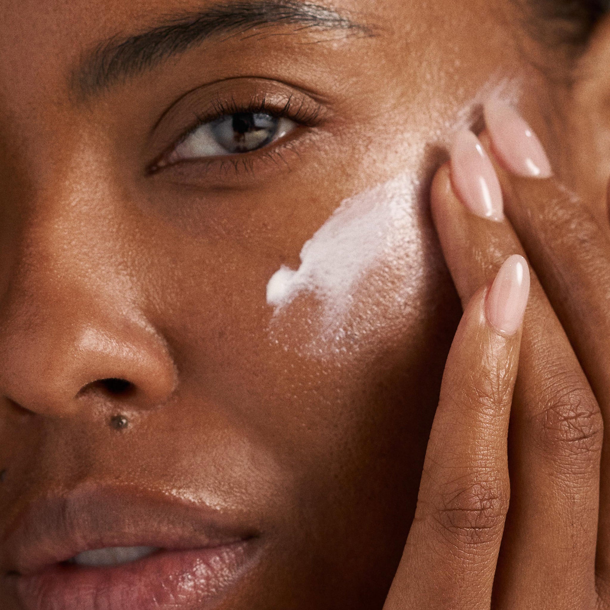 Dynamic Skin Recovery SPF 50 inkl. gratis Reisegröße